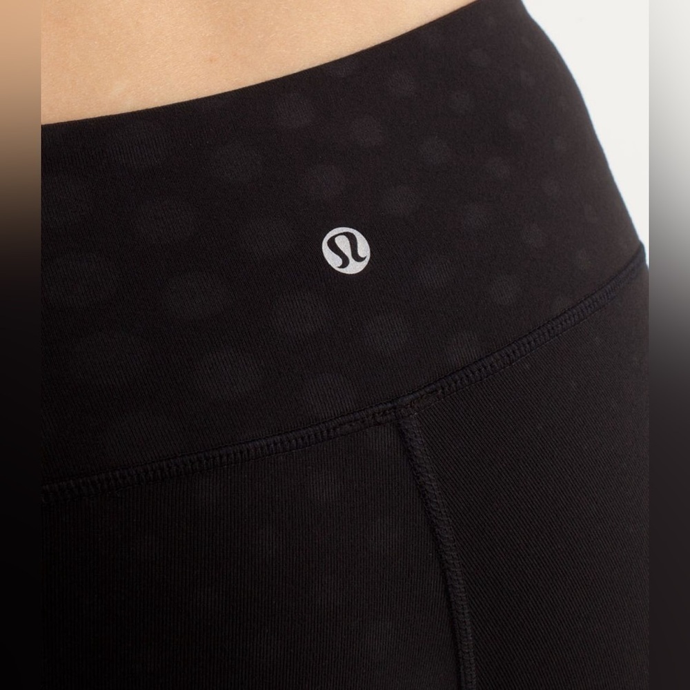 Lululemon Wunder Under Crop Size 4 Black Embossed Polka Dot Leggings